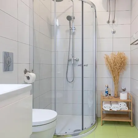Apartman Les - 4 Min Walk From Amphiteatre Pula