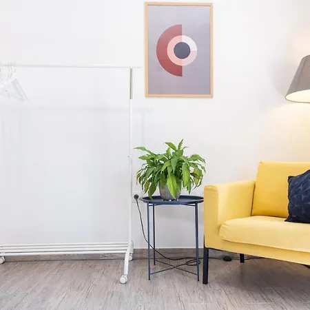 Les - 4 Min Walk From Amphiteatre Pula