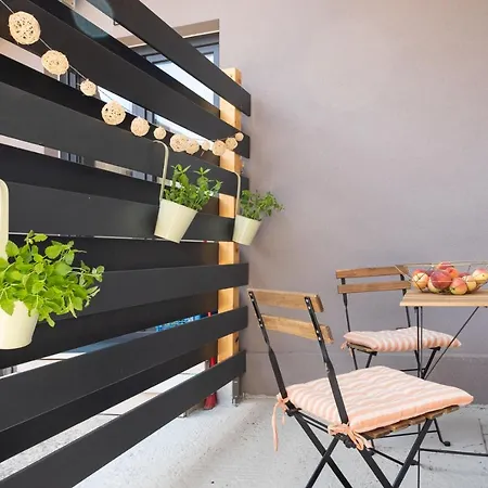Apartment Les - 4 Min Walk From Amphiteatre Pula